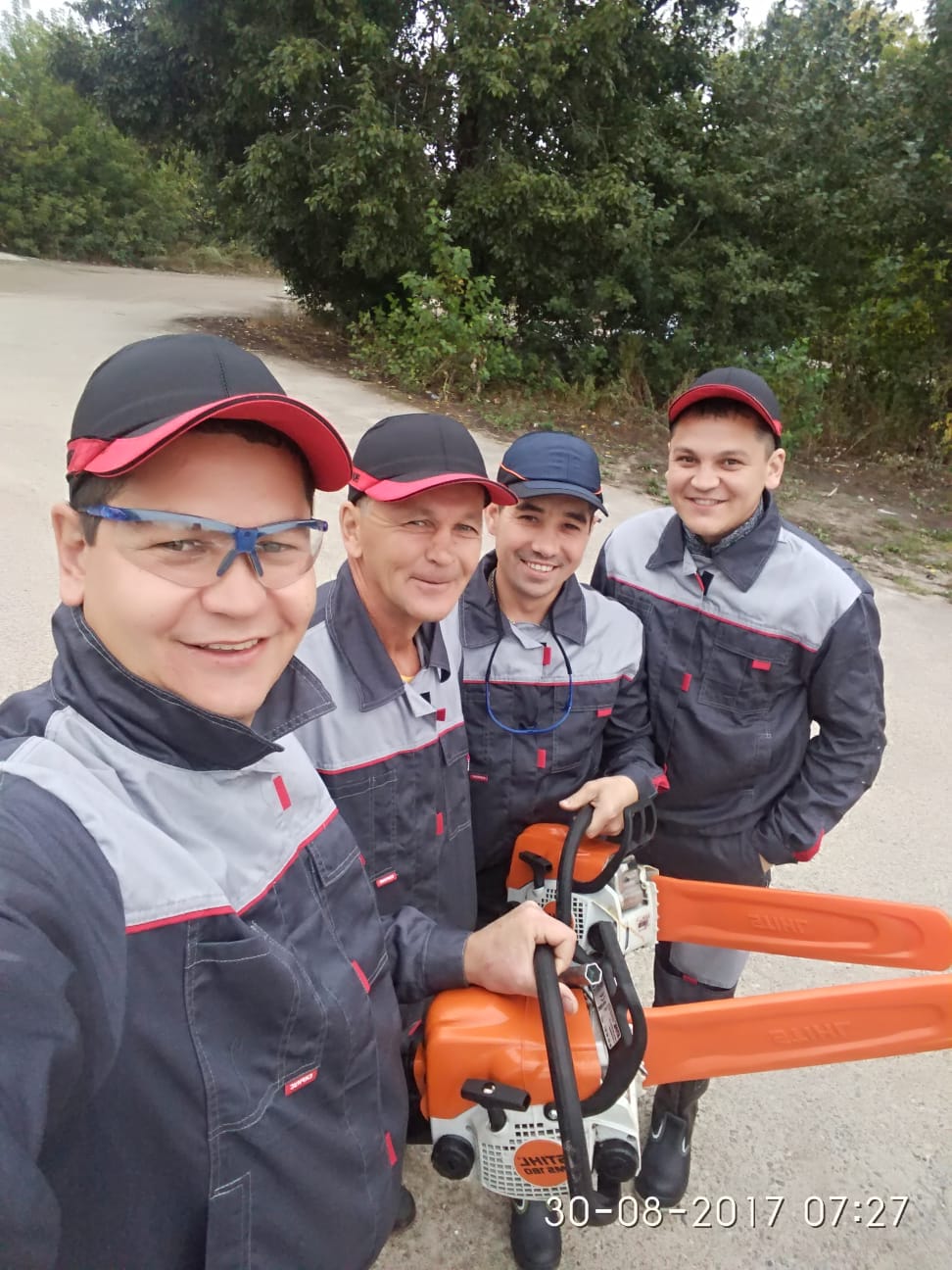 service-image